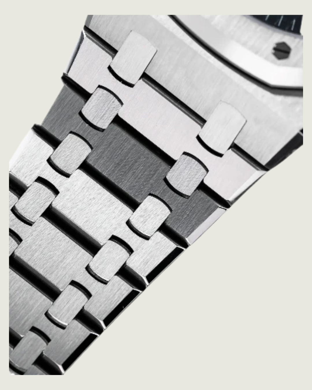 MAGNUS • ROYAL OAK